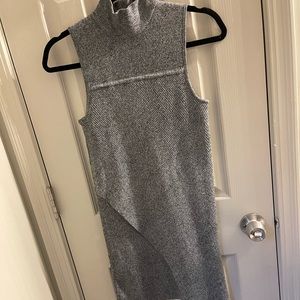 Six Crisp Days xs/s dress.  Grey. 85% polyester 15% nylon